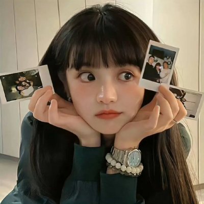 女人与英雄海报